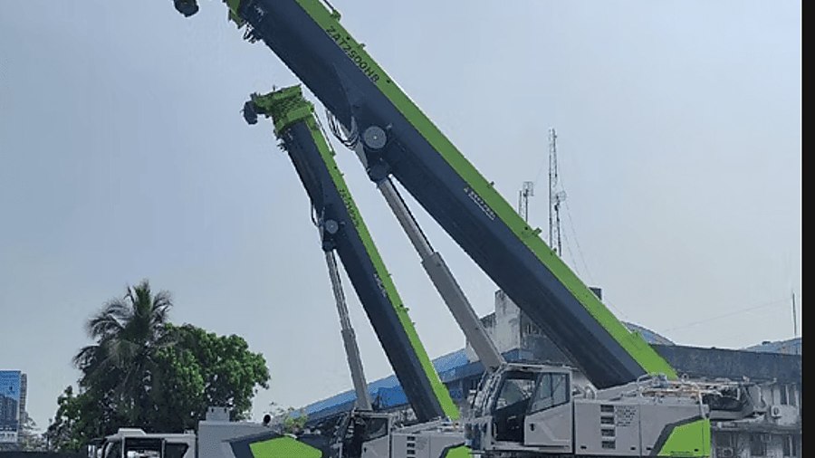cẩu bánh lốp 250 tấn Zoomlion ZAT2500H8