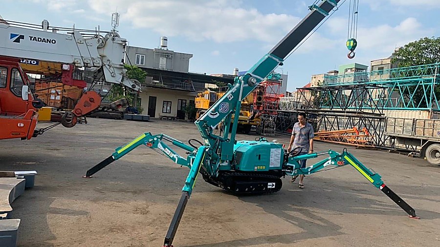 cẩu chân nhện mini spider crane 4 chân mở rộng tại việt nam